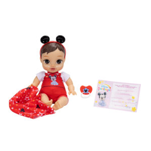 Snuggly Stars Mickey – Brunette hair, brown eyes